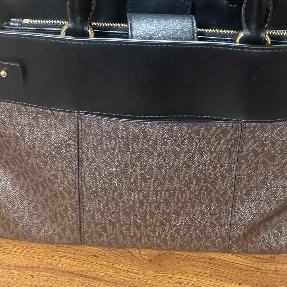 MK purse